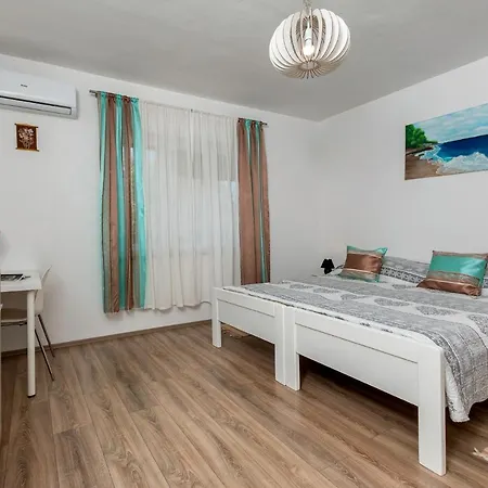 Apartment Bukarica *