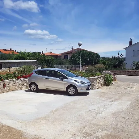 Bukarica Apartment